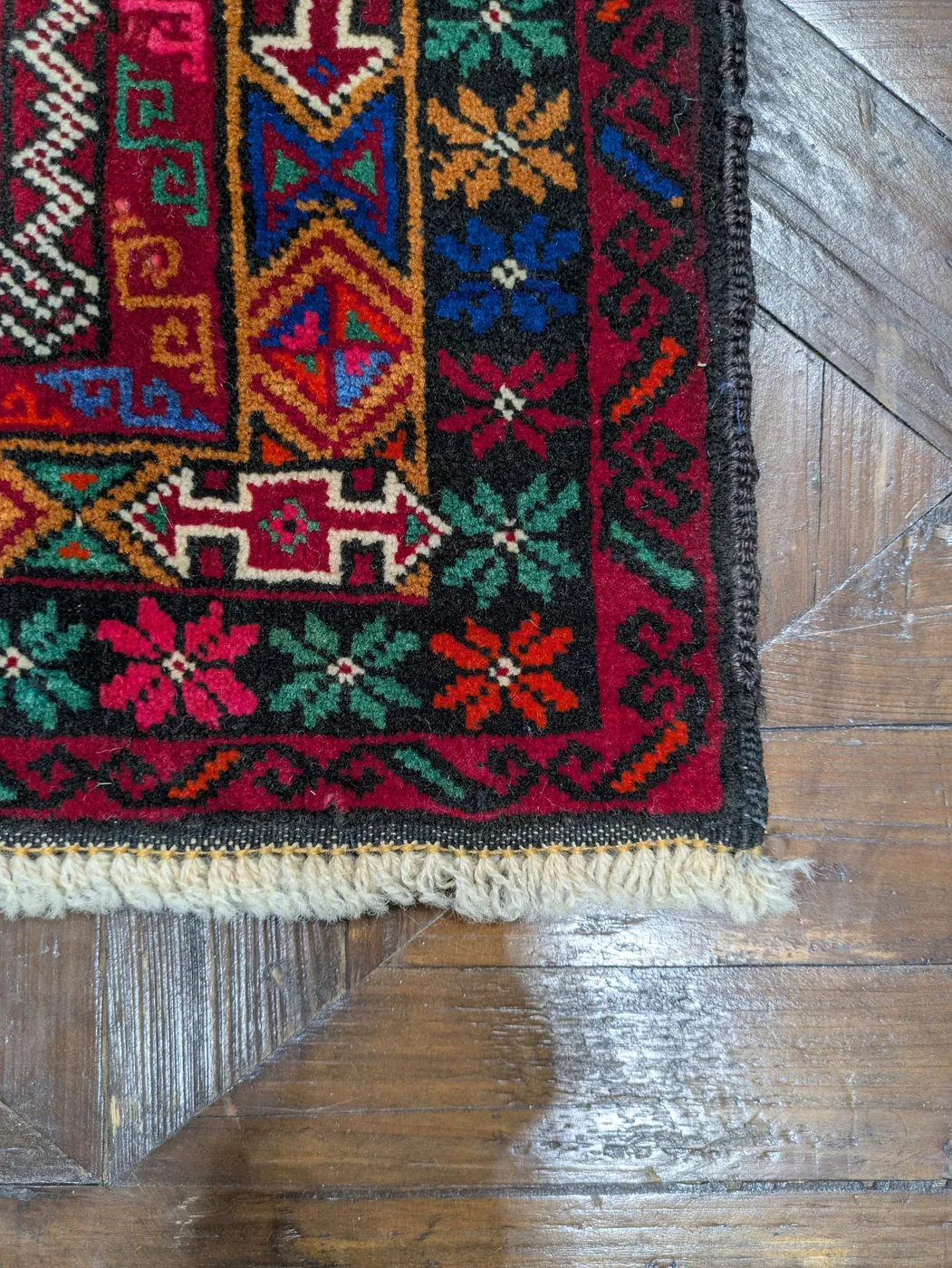Afghan Rug #2080: orange, with diamond medallions and birds, 232 x 128 cm, photo 5 of 8