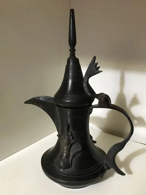 Antique Indian teapot (Sizes in pics)