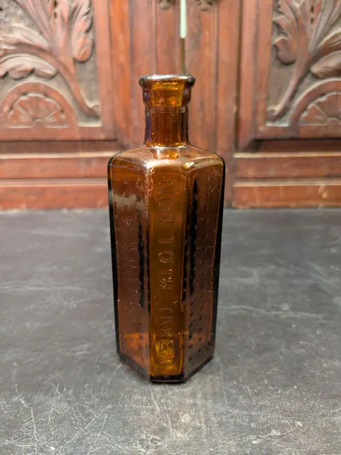 Antique Australian Poison Bottle, “NOT TO BE TAKEN”, A.G.M. c.1910 to 1930