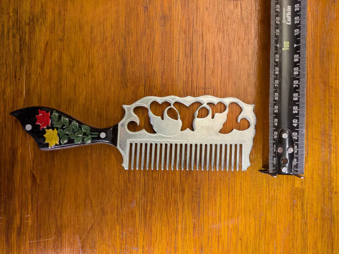 Prison art Vintage USSR Soviet Metal Comb w yellow&Red Resin Floral Handle, photo 8 of 8