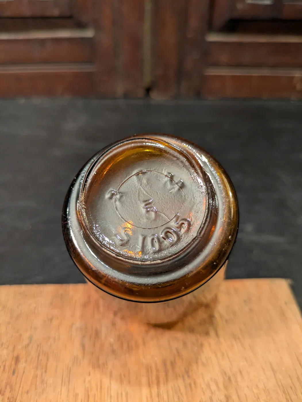 Antique Australian Poison Bottle, Amber Ribbed “POISON” Bottle to AGM c.1910 to 1920, photo 7 of 8