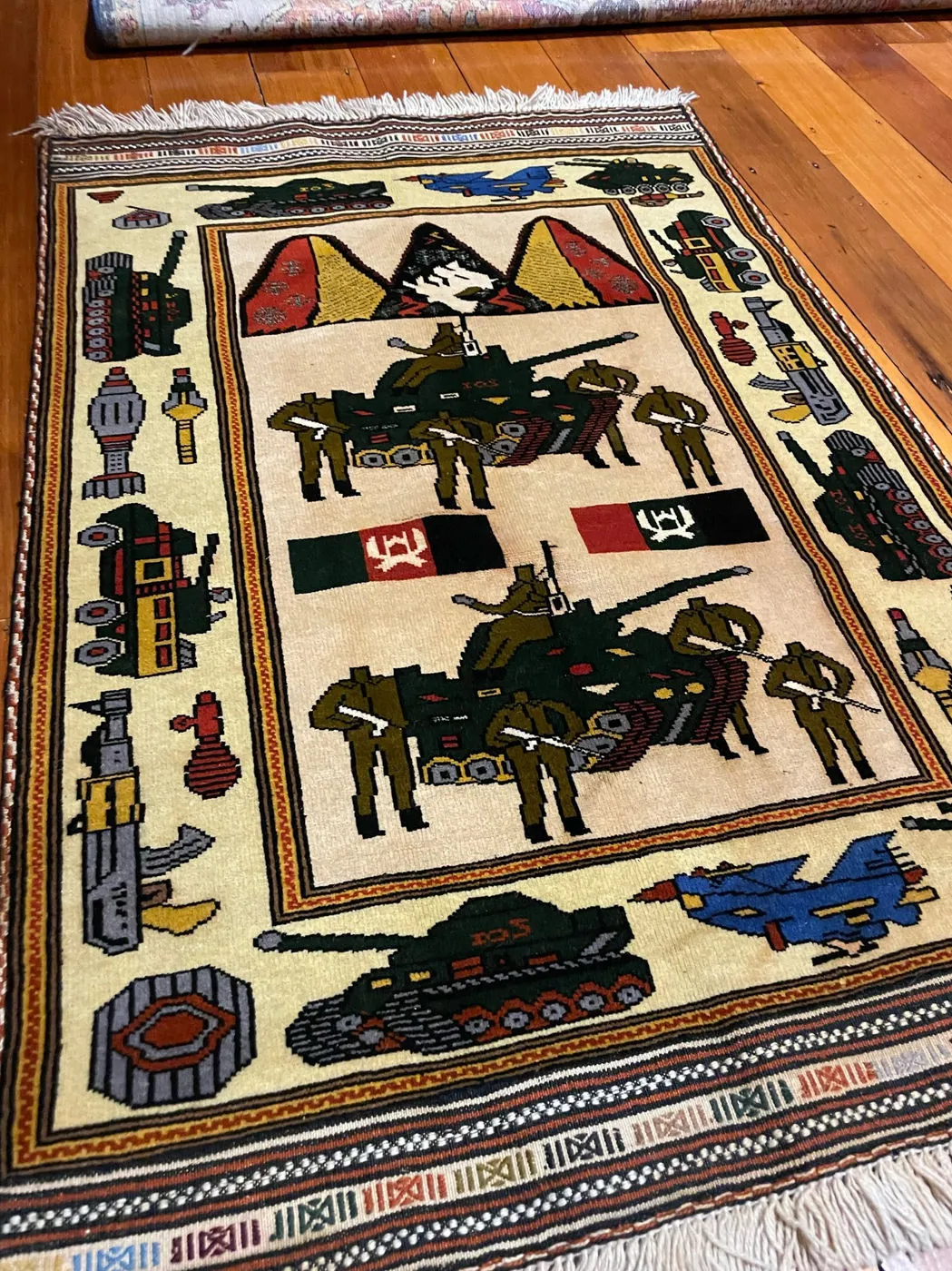 Afghan War Rug #1010: cream, with tanks, soldiers, Afghan flags and fighter jets, 140 x 89 cm, photo 2 of 9