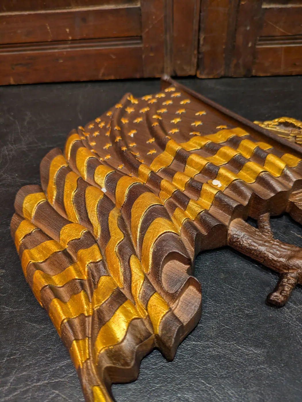 Large Hand-Carved Wooden Eagle & American Flag Wall Plaque, Vintage Americana, photo 3 of 9
