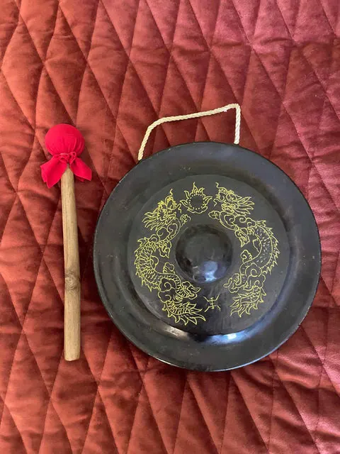 Vietnamese gong with Mallet, 24 x 24 cm