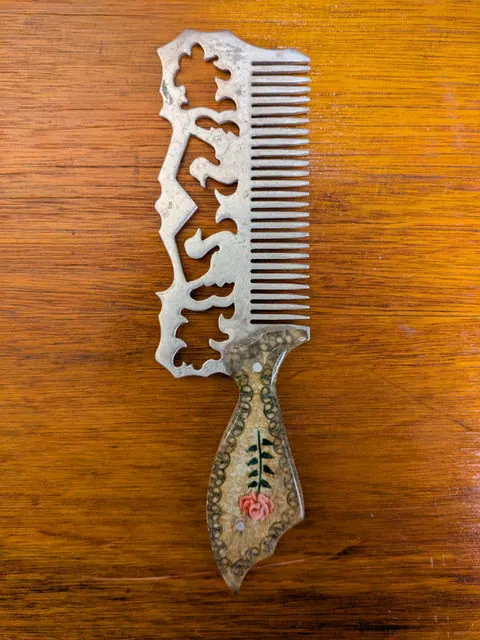 Prison art Vintage USSR Soviet Metal Comb with Tan Resin Floral Handle